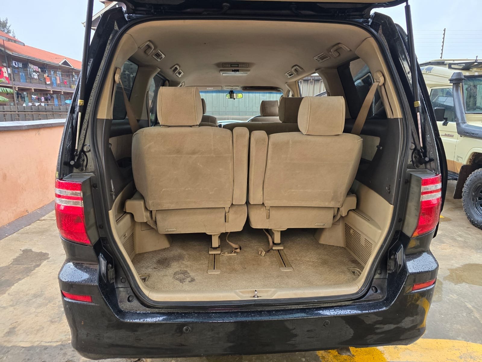 Toyota Alphard 8 seater QUICK SALE You Pay 30% Deposit Hire purchase installments UpTo 70% financing/finance NO CRB STATUS CHECK Trade in OK EXCLUSIVE