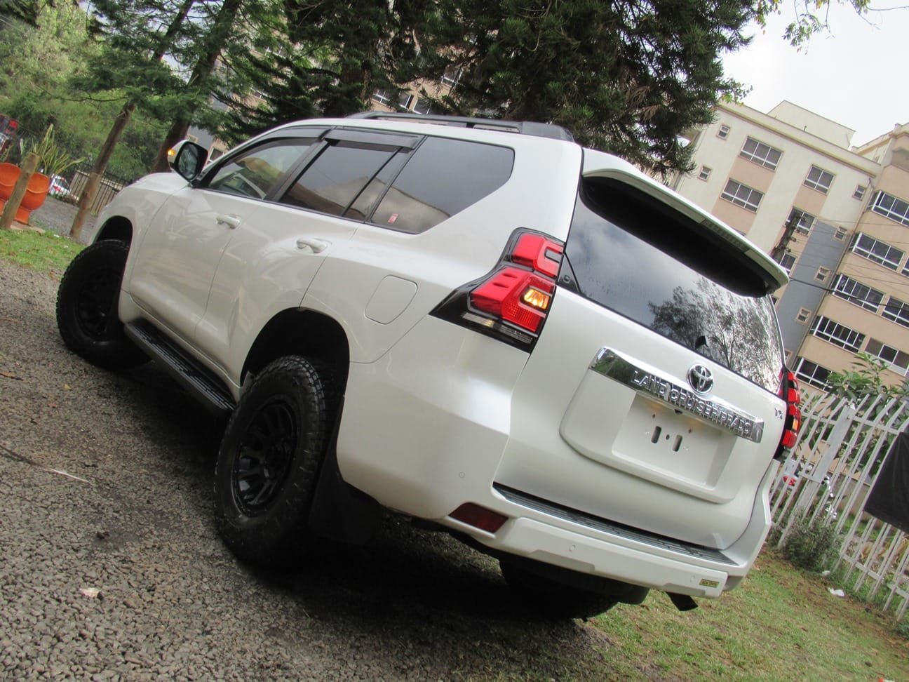 Toyota Land-Cruiser Prado New Arrival Fully Loaded QUICK SALE You Pay 30% Deposit Hire purchase installments UpTo 70% financing/finance NO CRB STATUS CHECK Trade in OK