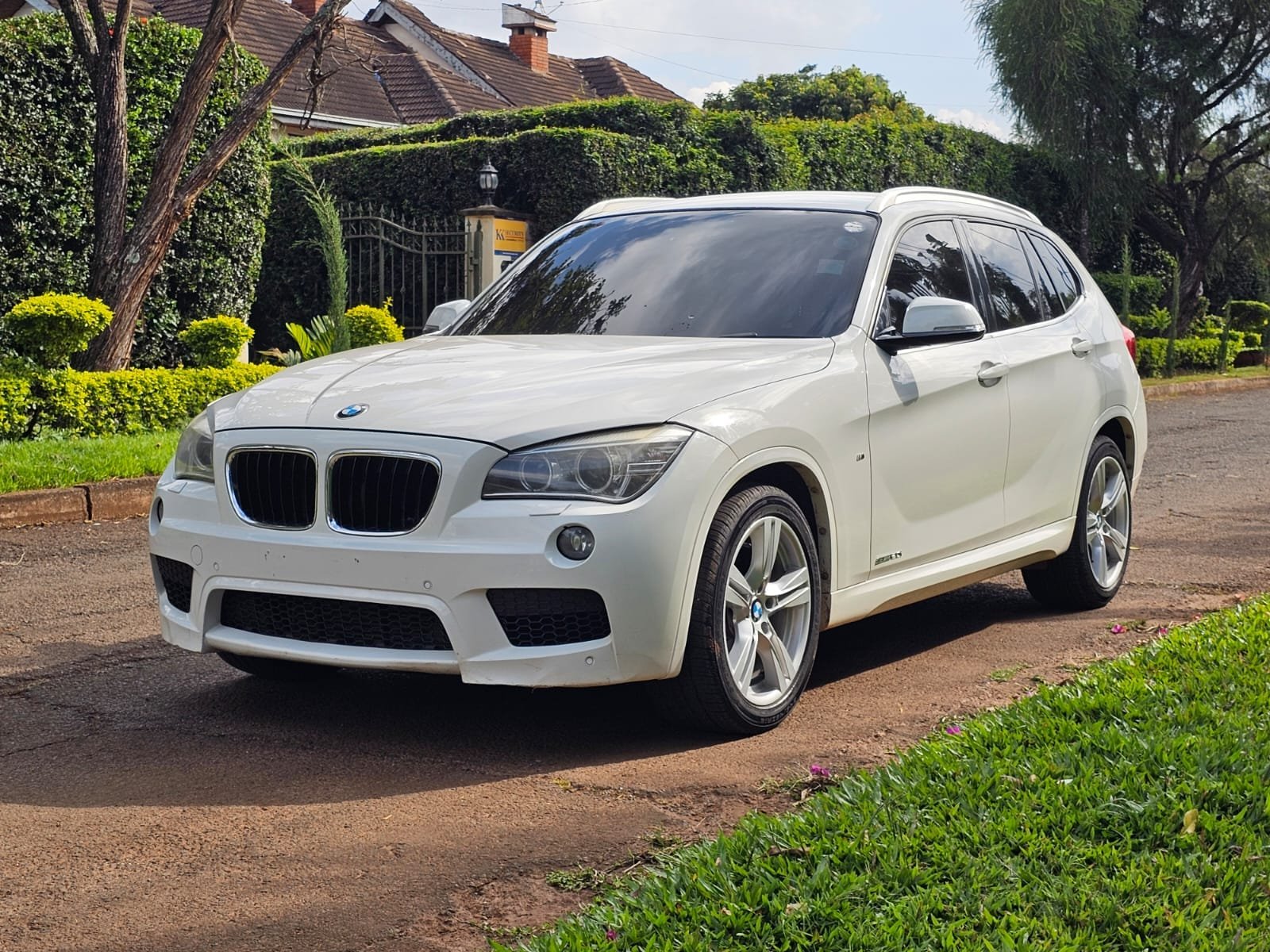 Bmw X1 QUICK SALE You Pay 30% Deposit Hire purchase installments UpTo 70% financing/finance NO CRB STATUS CHECK Trade in OK