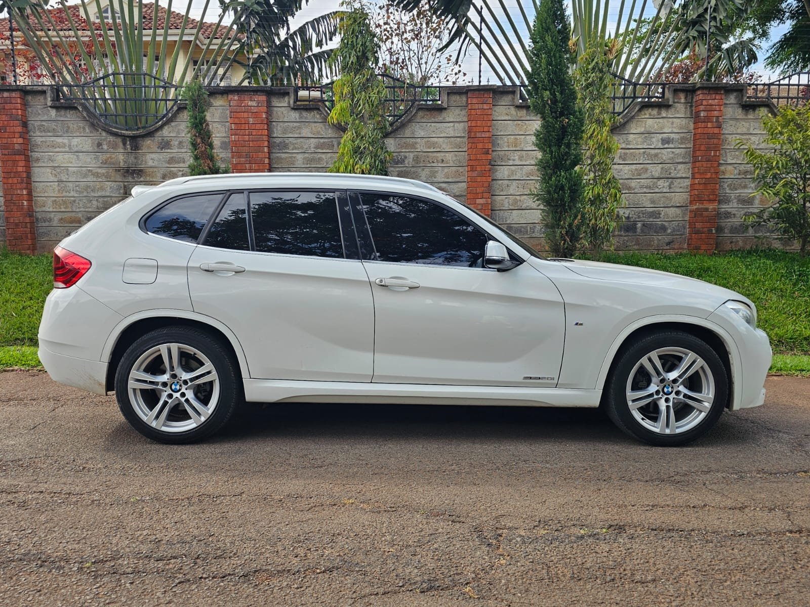 Bmw X1 QUICK SALE You Pay 30% Deposit Hire purchase installments UpTo 70% financing/finance NO CRB STATUS CHECK Trade in OK
