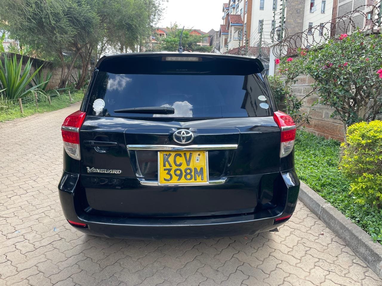 TOYOTA Vanguard 2012 1.54M ONLY 😲 QUICK SALE You Pay 30% Deposit Hire purchase installments UpTo 70% financing/finance NO CRB STATUS CHECK Trade in OK EXCLUSIVE