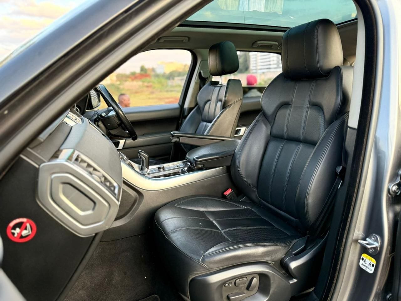RANGE ROVER SPORT Panoramic QUICK SALE You Pay 30% Deposit Hire purchase installments UpTo 70% financing/finance NO CRB STATUS CHECK Trade in OK EXCLUSIVE