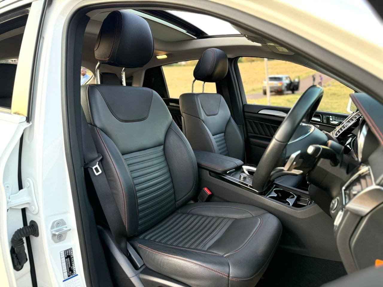 RANGE ROVER SPORT Panoramic QUICK SALE You Pay 30% Deposit Hire purchase installments UpTo 70% financing/finance NO CRB STATUS CHECK Trade in OK EXCLUSIVE