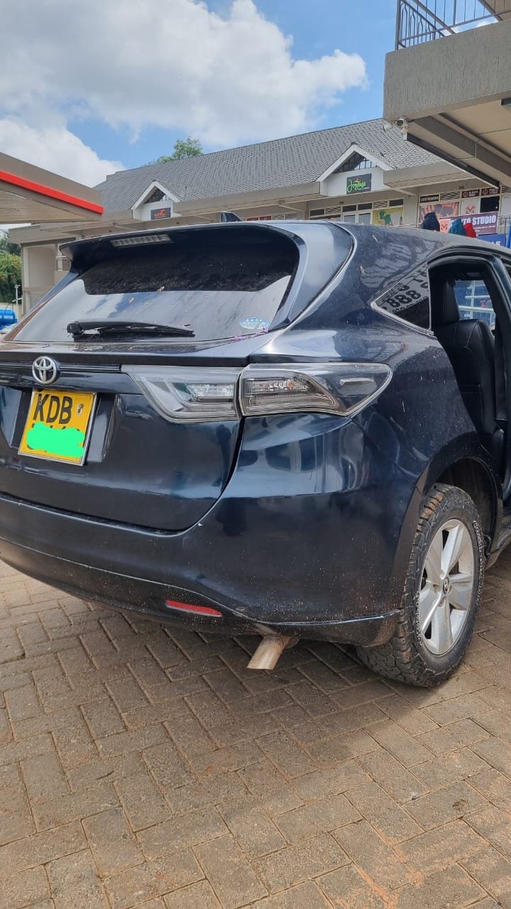 Toyota Harrier New shape 1.9M ONLY π² QUICK SALE You Pay 30% Deposit Hire purchase installments UpTo 70% financing/finance NO CRB STATUS CHECK Trade in OK