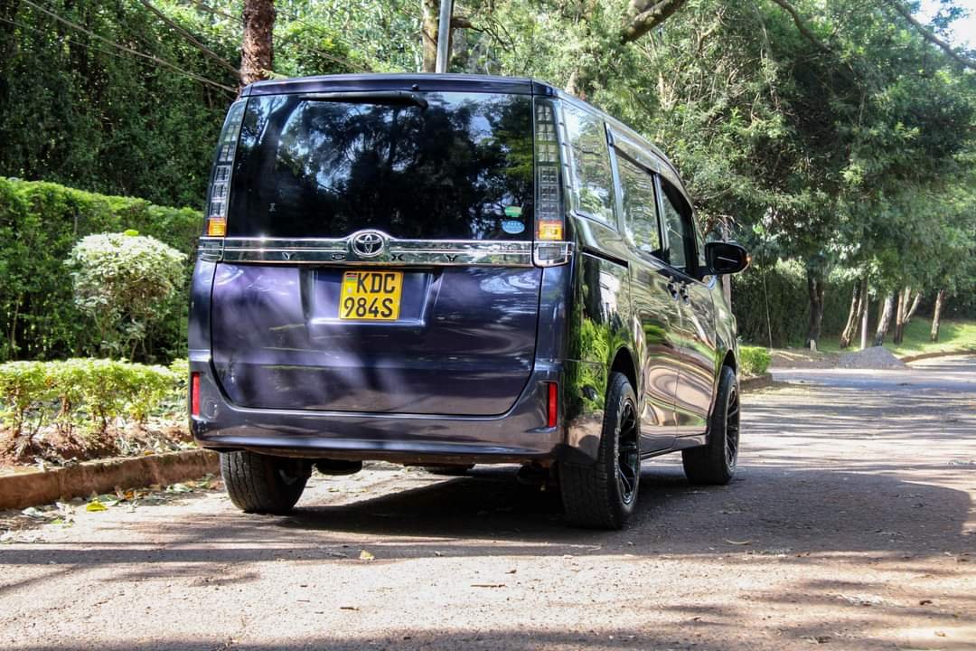 Toyota VOXY New shape 8 seater QUICK SALE You Pay 30% Deposit Hire purchase installments UpTo 70% financing/finance NO CRB STATUS CHECK Trade in OK