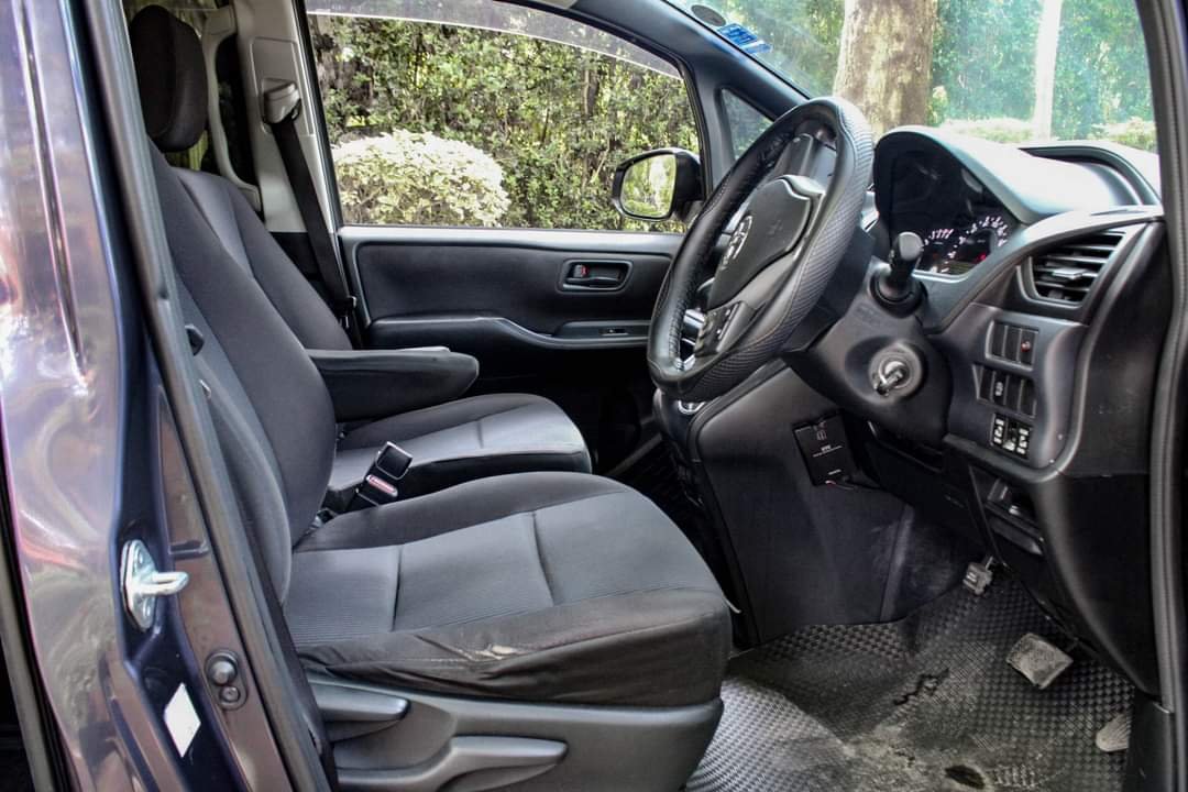 Toyota VOXY New shape 8 seater QUICK SALE You Pay 30% Deposit Hire purchase installments UpTo 70% financing/finance NO CRB STATUS CHECK Trade in OK