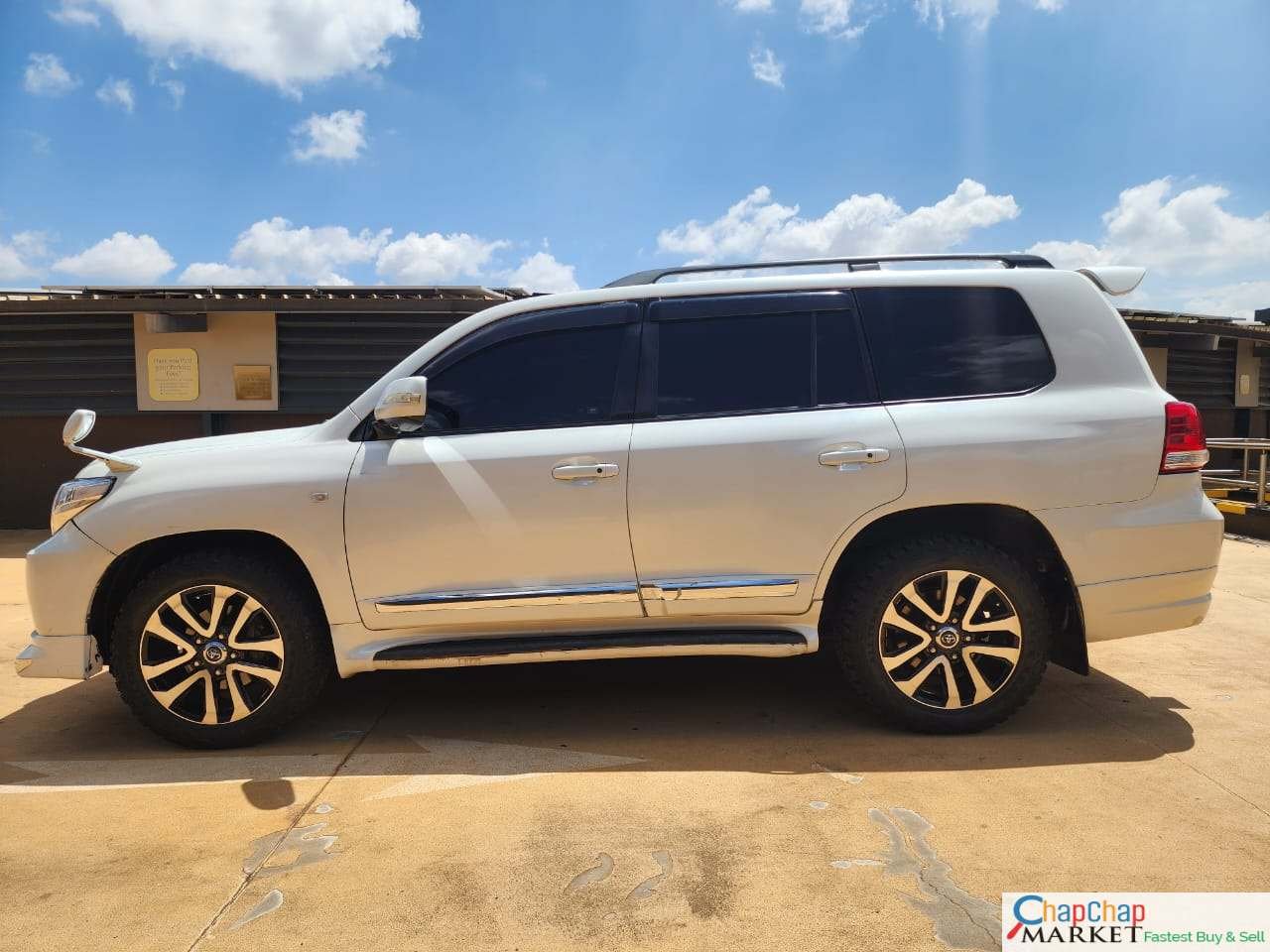 TOYOTA LAND-CRUISER V8 QUICK SALE QUICK SALE You Pay 30% Deposit Hire purchase installments UpTo 70% financing/finance NO CRB STATUS CHECK Trade in OK