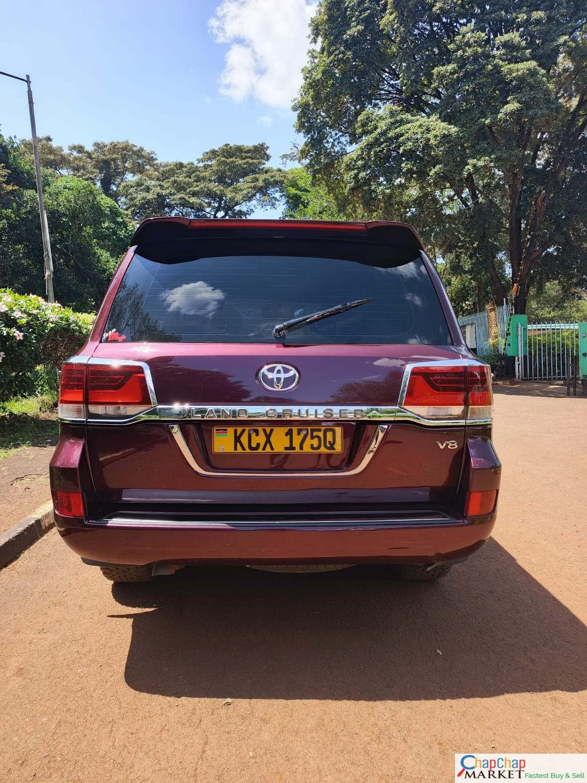 TOYOTA LAND-CRUISER V8 ZX fully loaded QUICK SALE QUICK SALE You Pay 30% Deposit Hire purchase installments UpTo 70% financing/finance NO CRB STATUS CHECK Trade in OK