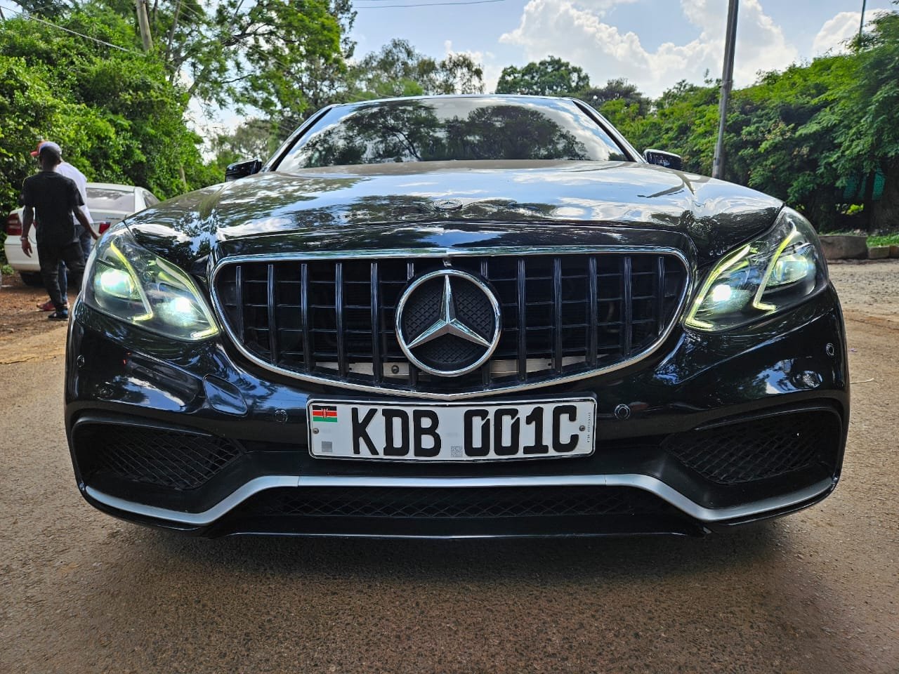 MERCEDES BENZ E-250 FULLY LOADED QUICK SALE You Pay 30% Deposit Hire purchase installments UpTo 70% financing/finance NO CRB STATUS CHECK Trade in OK
