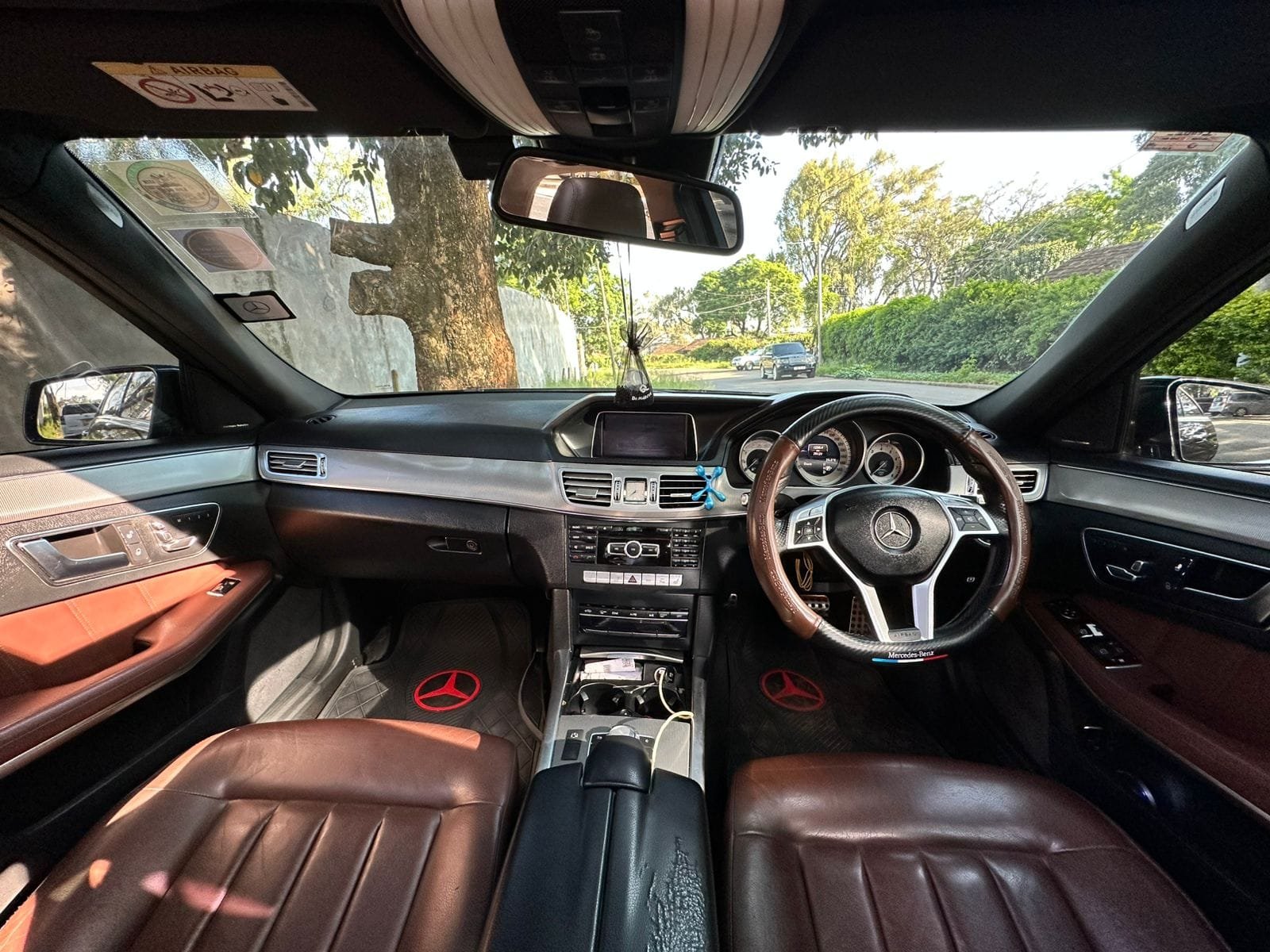 MERCEDES BENZ E-250 FULLY LOADED QUICK SALE You Pay 30% Deposit Hire purchase installments UpTo 70% financing/finance NO CRB STATUS CHECK Trade in OK