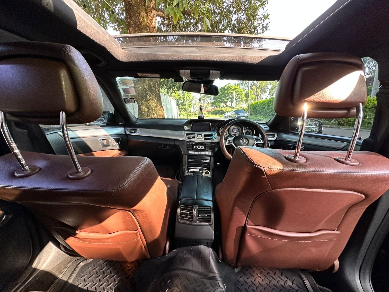 MERCEDES BENZ E-250 FULLY LOADED QUICK SALE You Pay 30% Deposit Hire purchase installments UpTo 70% financing/finance NO CRB STATUS CHECK Trade in OK