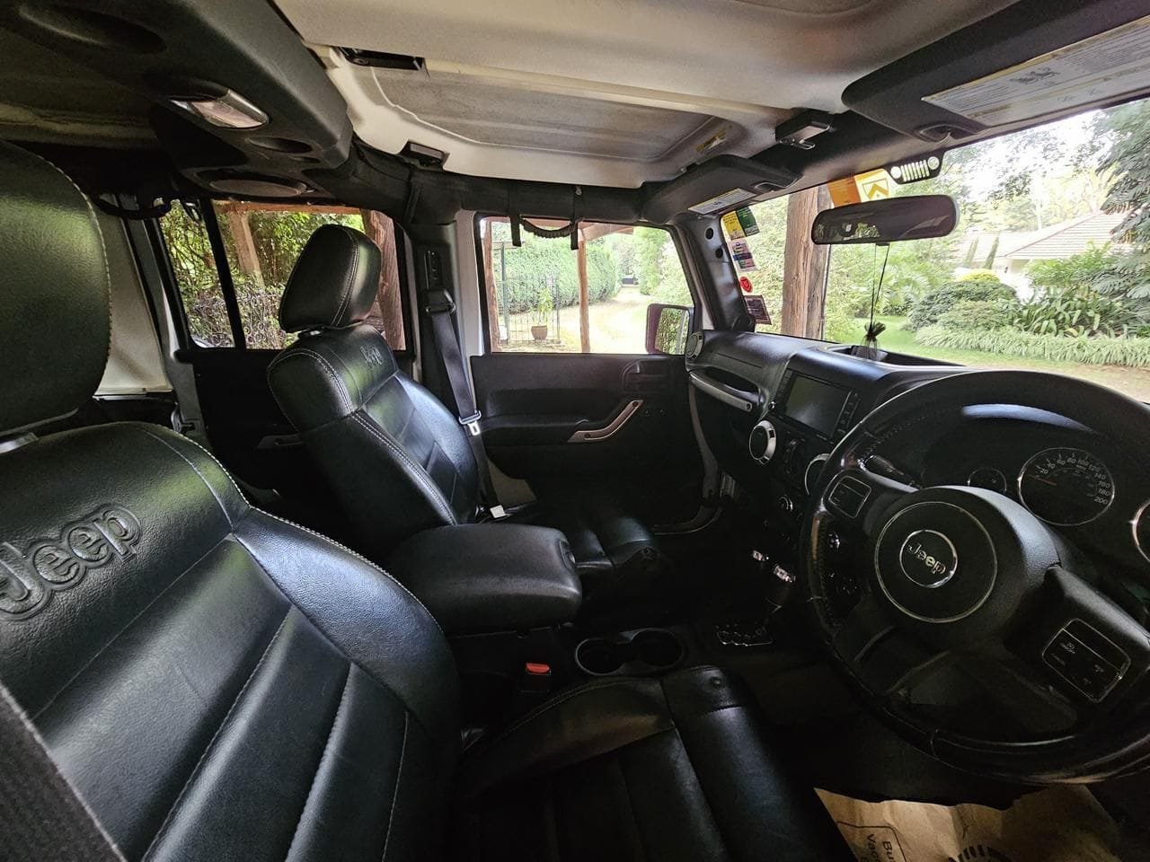 Jeep Wrangler 2M Only 🤩 😋 QUICK SALE You Pay 30% Deposit Hire purchase installments UpTo 70% financing/finance NO CRB STATUS CHECK Trade in OK