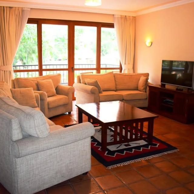 3 bedroom apartment For Sale Ensuite swimming pool etc Serene Valley upper-hill 22 Task 73bef647aefbeebf