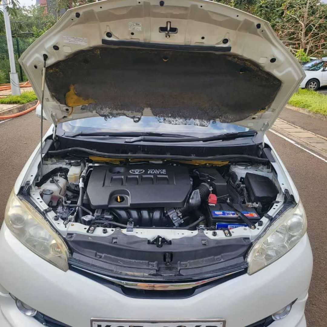 TOYOTA WISH QUICK SALE You Pay 30% Deposit Hire purchase installments UpTo 70% financing/finance NO CRB STATUS CHECK Trade in OK