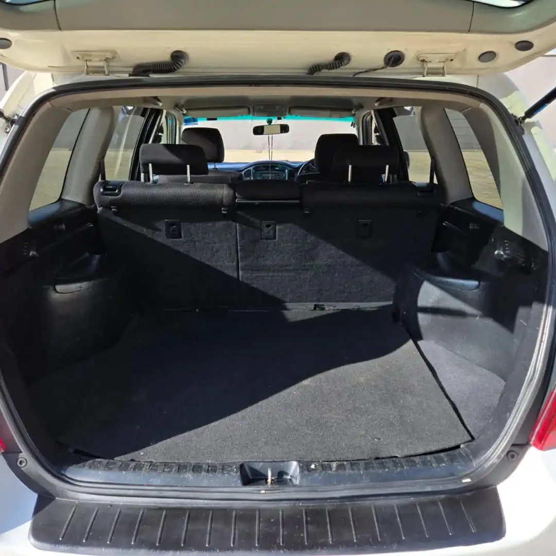 TOYOTA KLUGER QUICK SALE You Pay 30% Deposit Hire purchase installments UpTo 70% financing/finance NO CRB STATUS CHECK Trade in OK