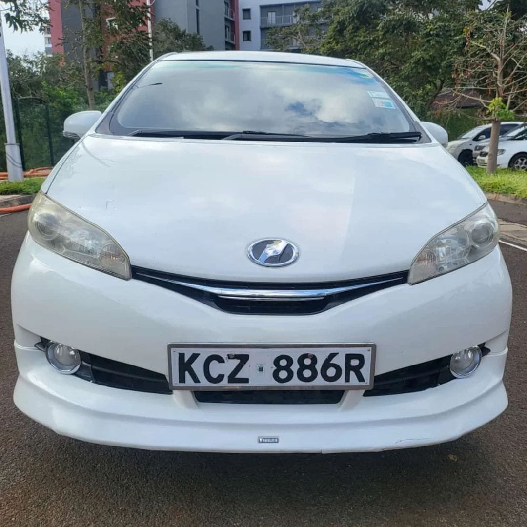 TOYOTA WISH QUICK SALE You Pay 30% Deposit Hire purchase installments UpTo 70% financing/finance NO CRB STATUS CHECK Trade in OK