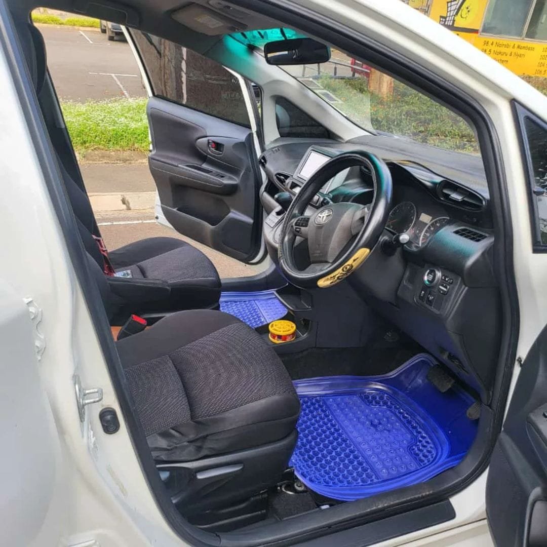 TOYOTA WISH QUICK SALE You Pay 30% Deposit Hire purchase installments UpTo 70% financing/finance NO CRB STATUS CHECK Trade in OK