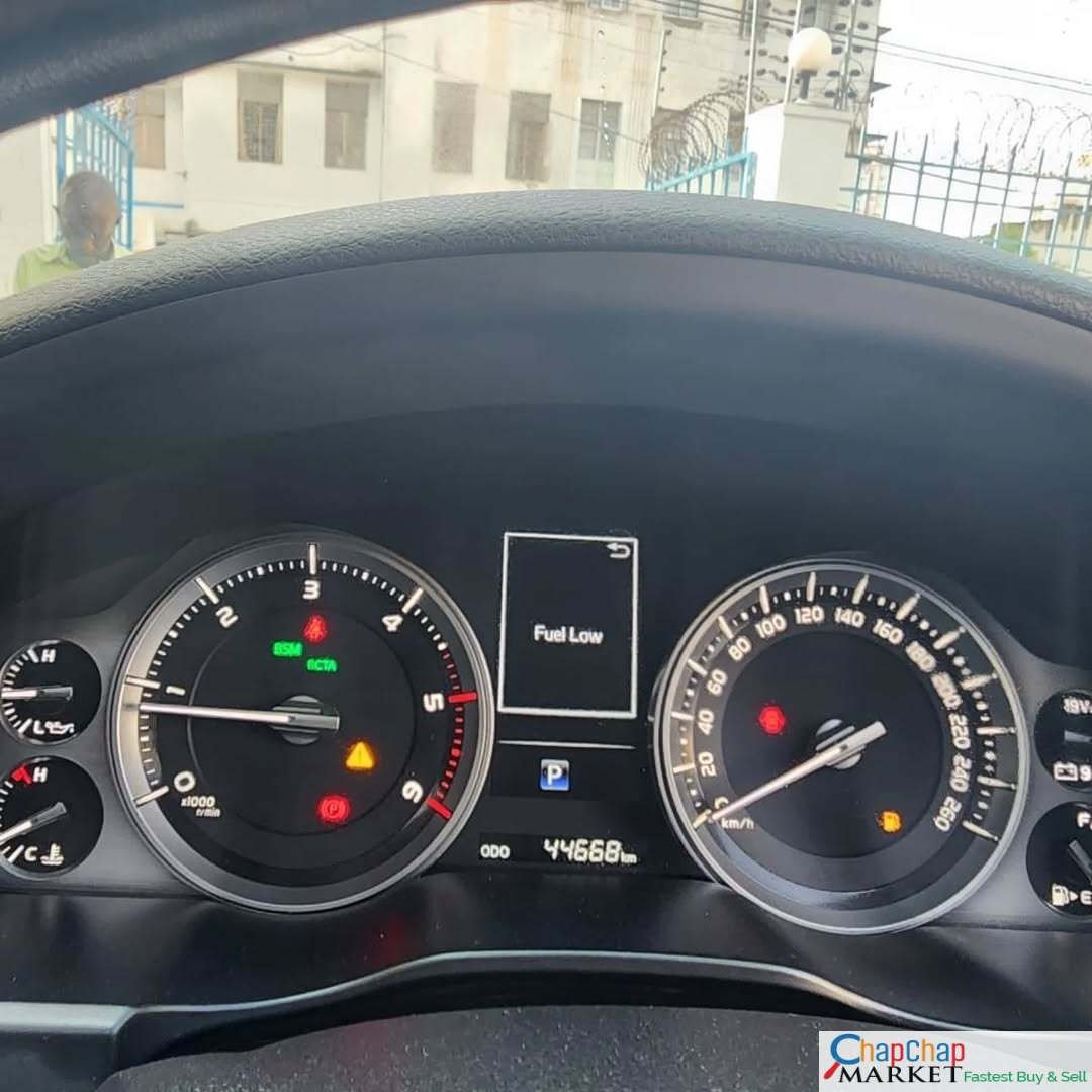 Toyota Land-Cruiser Sahara Diesel New Arrival QUICK SALE You Pay 30% Deposit Hire purchase installments HP UpTo 70% financing/finance NO CRB STATUS CHECK Trade in OK v8 VX 2018