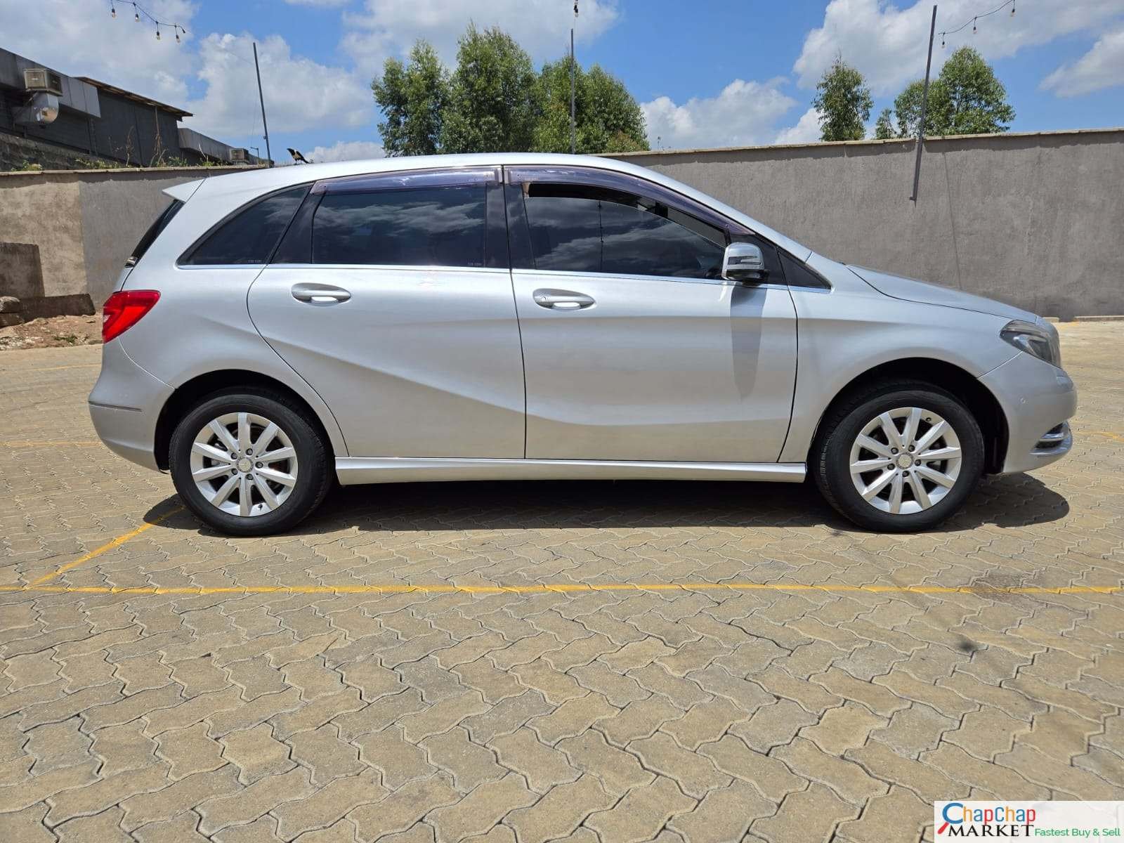 MERCEDES BENZ B180 QUICK SALE You Pay 30% Deposit Hire purchase installments HP UpTo 70% financing/finance NO CRB STATUS CHECK Trade in OK