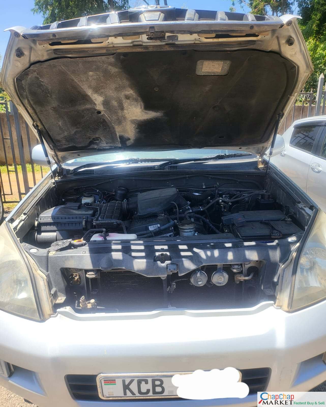 TOYOTA LAND-CRUISER Prado j120 KCB 1.7M Nego 😲 🤯 QUICK SALE You Pay 30% Deposit Hire purchase installments HP UpTo 70% financing/finance NO CRB STATUS CHECK Trade in OK