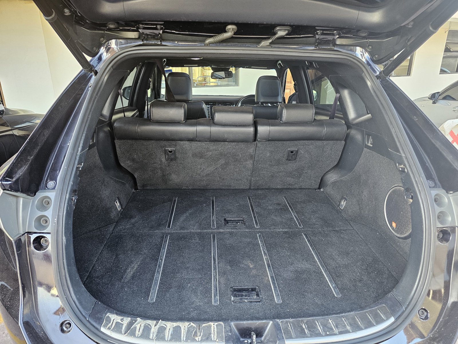 Toyota Harrier with SUNROOF New Arrival New Shape QUICK SALE You Pay 30% Deposit Hire purchase installments HP UpTo 70% financing/finance NO CRB STATUS CHECK Trade in OK