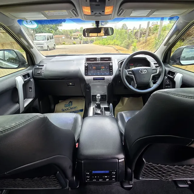 Toyota Land-Cruiser VX-L Fully Loaded DIESEL 3.0 New Arrival 🤩 QUICK SALE You Pay 30% Deposit Hire purchase installments HP UpTo 70% financing/finance NO CRB STATUS CHECK Trade in OK 20 Task 52c1583b5f621431