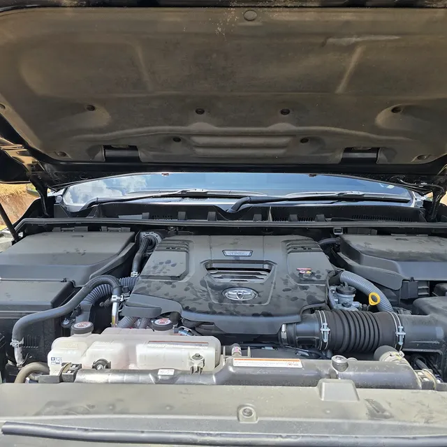 18M ONLY 😲 Toyota Land-Cruiser LC 300 series ZX V8 DIESEL 3.3cc 2023 New Arrival 🤩 QUICK SALE You Pay 30% Deposit Hire purchase installments HP UpTo 70% financing/finance NO CRB STATUS CHECK Trade in OK 11 Task 55df681fdacb372e