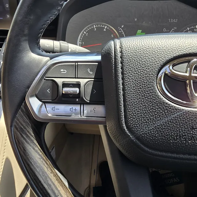 18M ONLY 😲 Toyota Land-Cruiser LC 300 series ZX V8 DIESEL 3.3cc 2023 New Arrival 🤩 QUICK SALE You Pay 30% Deposit Hire purchase installments HP UpTo 70% financing/finance NO CRB STATUS CHECK Trade in OK 25 Task 8745c4d098d16d79
