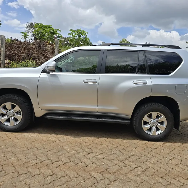 Toyota Land-Cruiser VX-L Fully Loaded DIESEL 3.0 New Arrival 🤩 QUICK SALE You Pay 30% Deposit Hire purchase installments HP UpTo 70% financing/finance NO CRB STATUS CHECK Trade in OK 21 Task 95c551bf3fd49d17