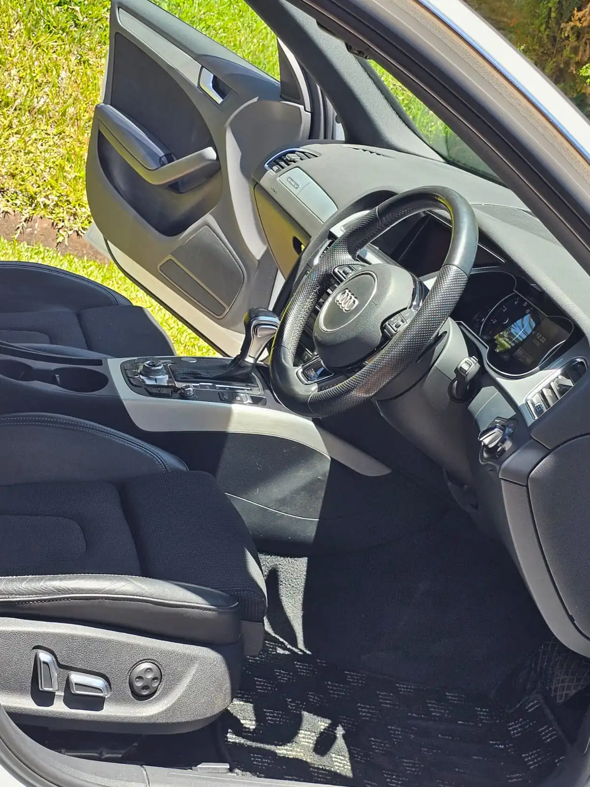 AUDI A4 SEDAN fully loaded QUICK SALE You Pay 30% Deposit Hire purchase installments HP UpTo 70% financing/finance NO CRB STATUS CHECK Trade in OK