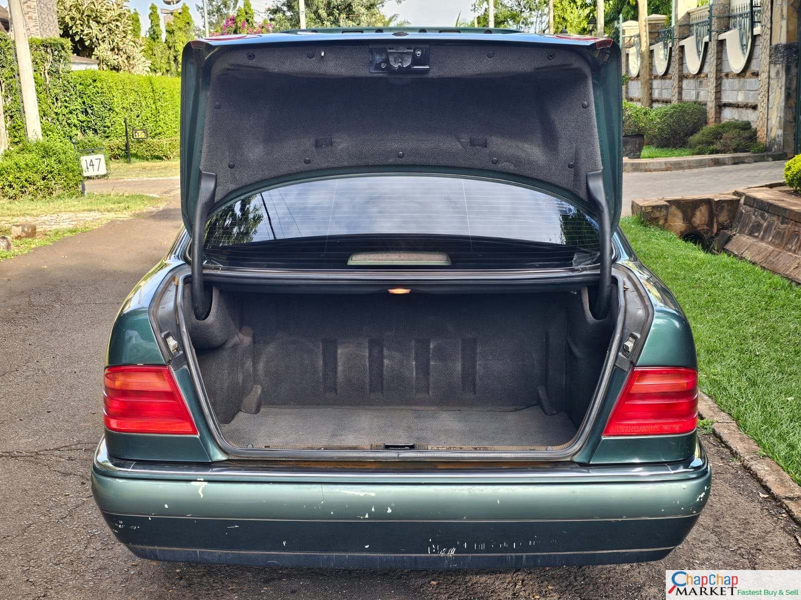 MERCEDES-BENZ e200 e class 124 111 fully loaded QUICK SALE You Pay 30% Deposit Hire purchase installments HP UpTo 70% financing/finance NO CRB STATUS CHECK Trade in OK