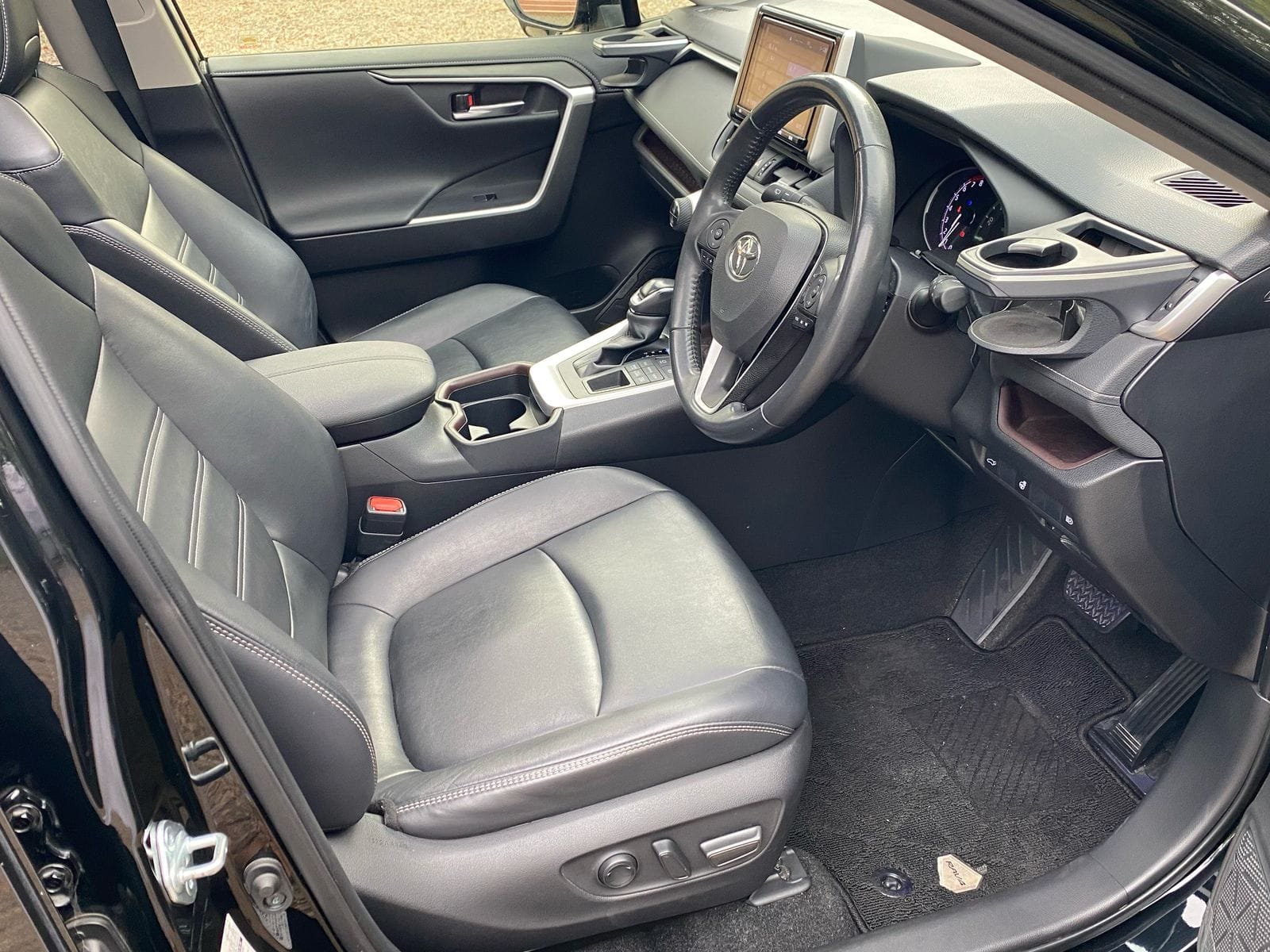 Toyota rav4 new shape 2020 sunroof panoramic fully loaded New arrival QUICK SALE You Pay 30% Deposit Hire purchase installments HP UpTo 70% financing/finance NO CRB STATUS CHECK Trade in OK