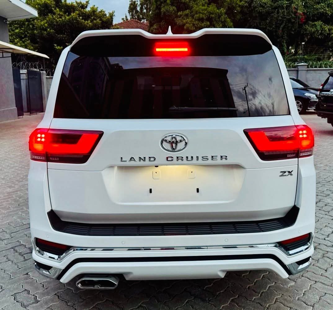 Land CRUISER ZX lc300 2024 18M ONLY 😲 QUICK SALE Deal on offer You Pay 30% Deposit Hire purchase installments HP UpTo 70% financing/finance NO CRB STATUS CHECK Trade in OK