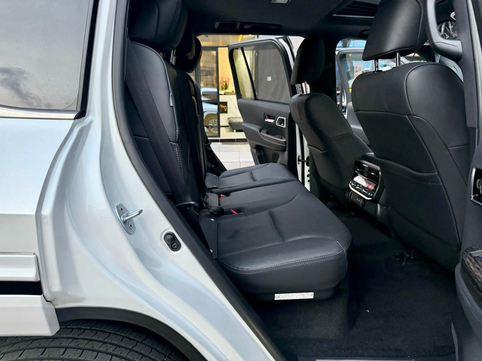 Land CRUISER ZX lc300 2024 18M ONLY 😲 QUICK SALE Deal on offer You Pay 30% Deposit Hire purchase installments HP UpTo 70% financing/finance NO CRB STATUS CHECK Trade in OK