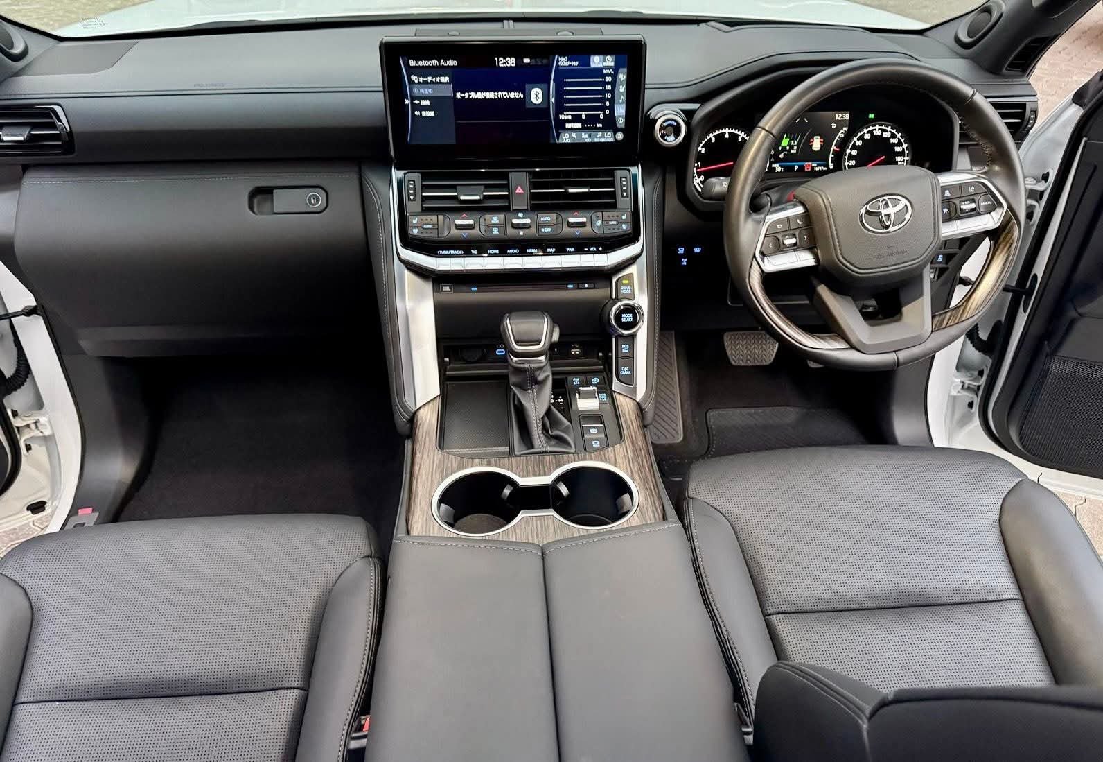 Land CRUISER ZX lc300 2024 18M ONLY 😲 QUICK SALE Deal on offer You Pay 30% Deposit Hire purchase installments HP UpTo 70% financing/finance NO CRB STATUS CHECK Trade in OK