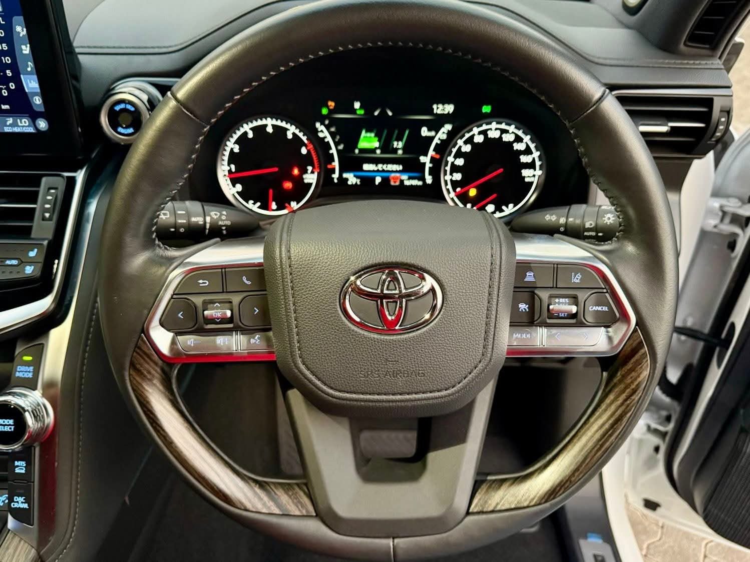 Land CRUISER ZX lc300 2024 18M ONLY 😲 QUICK SALE Deal on offer You Pay 30% Deposit Hire purchase installments HP UpTo 70% financing/finance NO CRB STATUS CHECK Trade in OK