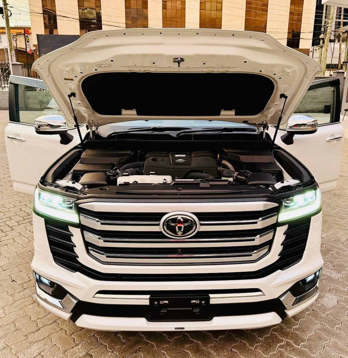 Land CRUISER ZX lc300 2024 18M ONLY 😲 QUICK SALE Deal on offer You Pay 30% Deposit Hire purchase installments HP UpTo 70% financing/finance NO CRB STATUS CHECK Trade in OK