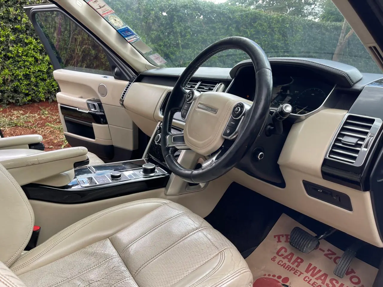 RANGE-ROVER VOGUE QUICKEST SALE EVER DEAL ON OFFER fully loaded QUICK SALE You Pay 30% Deposit Hire purchase installments HP UpTo 70% financing/finance NO CRB STATUS CHECK Trade in OK sdv6 25 Img 20250514 wa0039