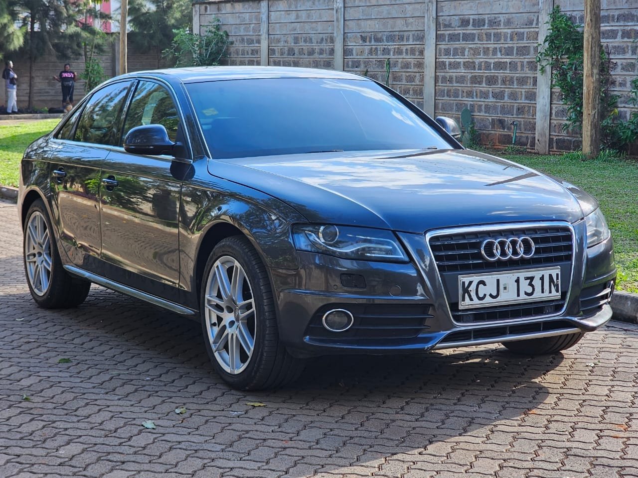 AUDI A-4 with SUNROOF fully loaded QUICK SALE DEAL ON OFFER You Pay 30% Deposit Hire purchase installments HP UpTo 70% financing/finance NO CRB STATUS CHECK Trade in OK