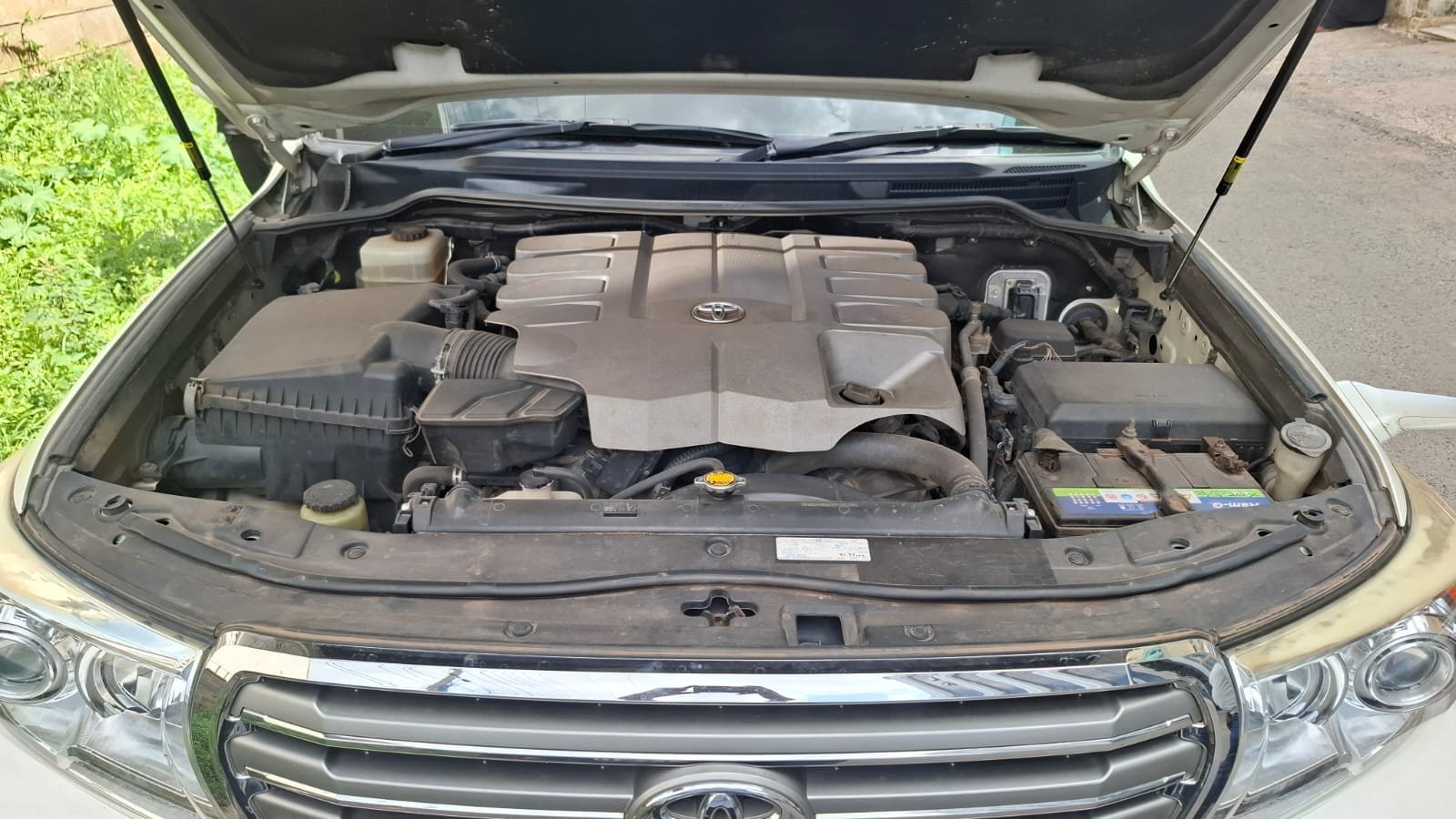 TOYOTA LAND CRUISER V8 QUICKEST SALE EVER Wow Deal QUICK SALE You Pay 30% Deposit Hire purchase installments HP UpTo 70% financing/finance NO CRB STATUS CHECK Trade in OK