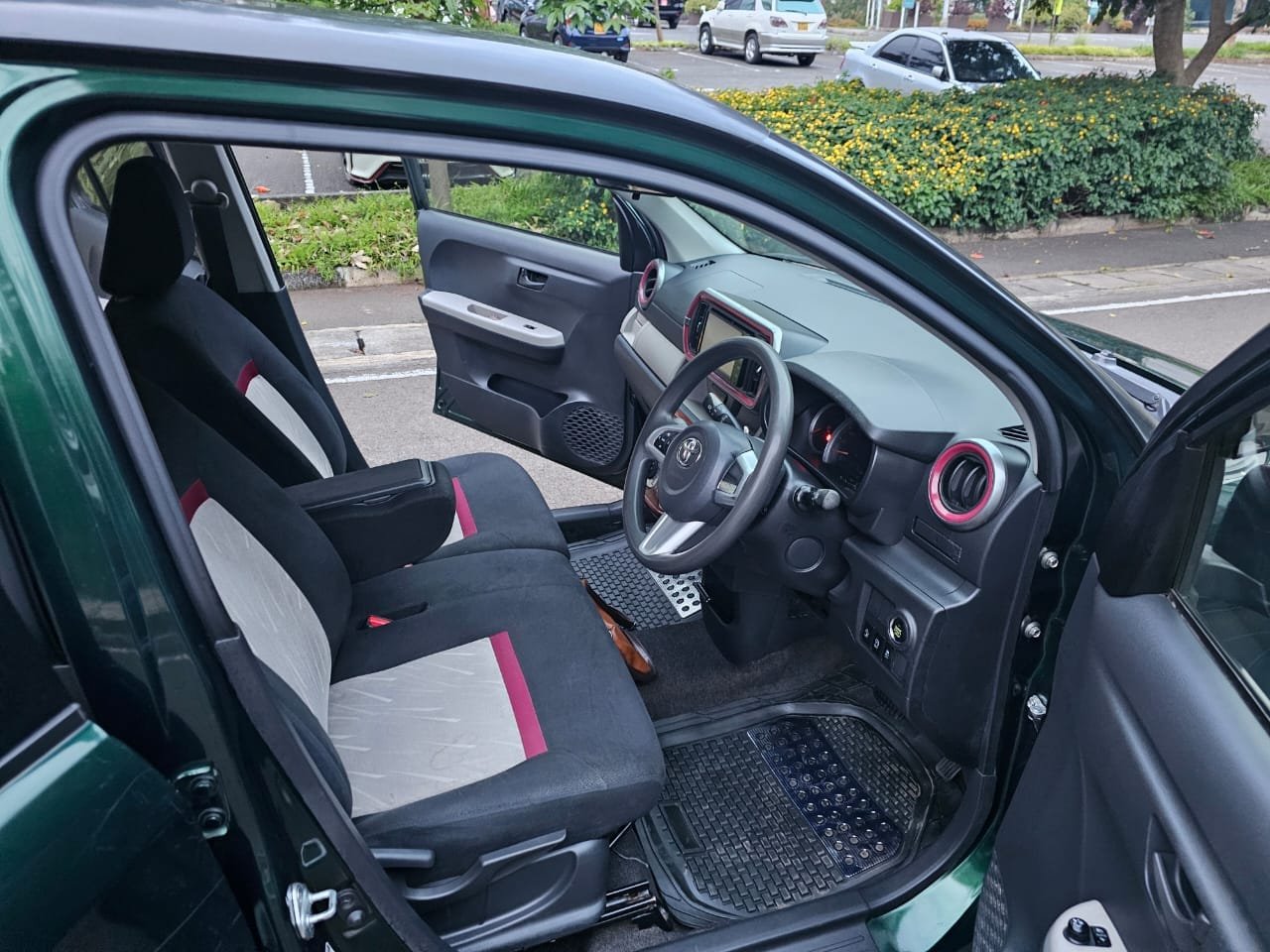 Toyota passo new shape hatchback New Arrival lipa pole pole DEAL on offer QUICK SALE You Pay 30% Deposit Hire purchase installments HP UpTo 70% financing/finance NO CRB STATUS CHECK Trade in OK