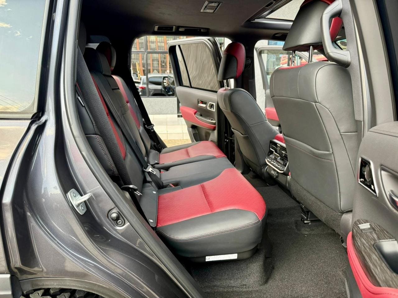 Land CRUISER lc300 sports DIESEL 3.3L lipa pole pole π² QUICK SALE Deal on offer You Pay 30% Deposit Hire purchase installments HP UpTo 70% financing/finance NO CRB STATUS CHECK Trade in OK