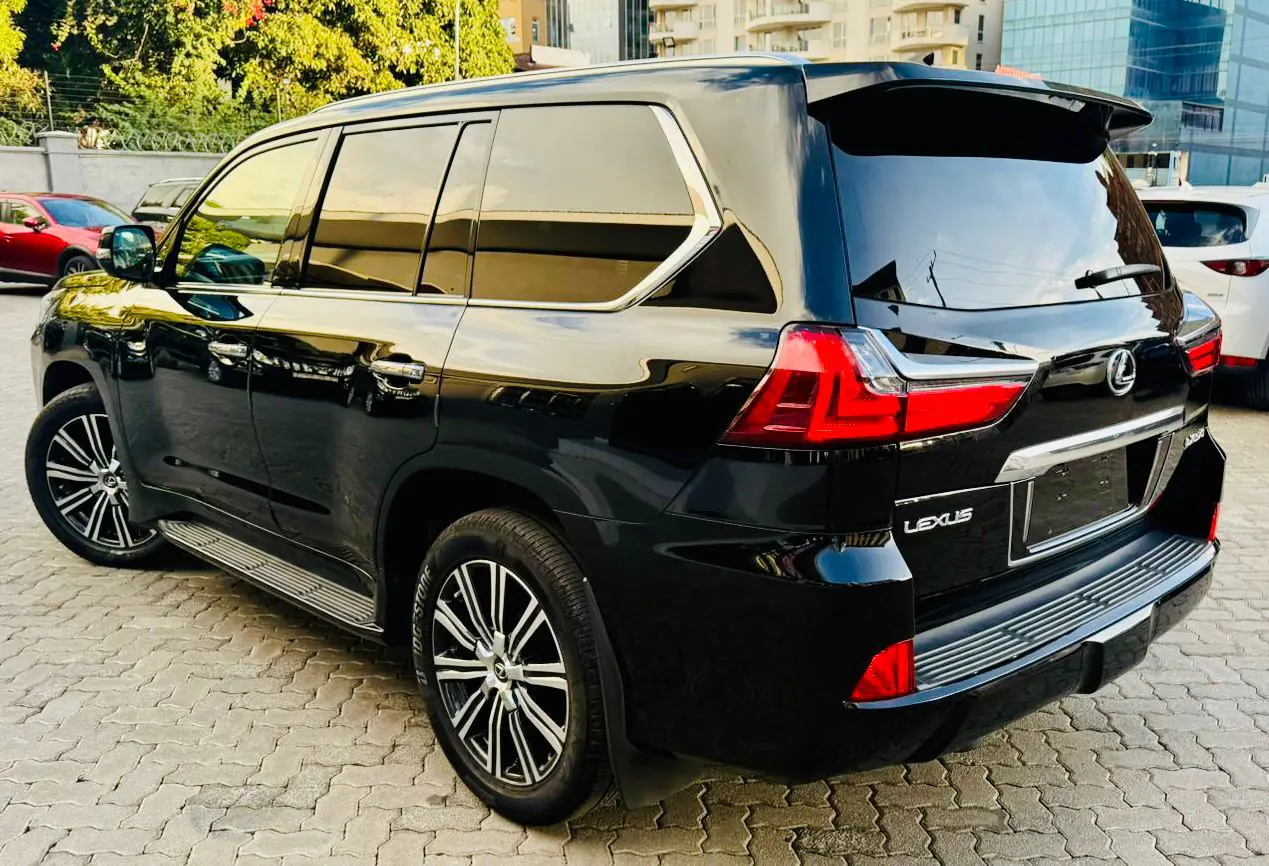 lexus lx 570 New Arrival 12.9M 😲 QUICK SALE Deal on offer You Pay 30% Deposit Hire purchase installments HP UpTo 70% financing/finance NO CRB STATUS CHECK Trade in OK