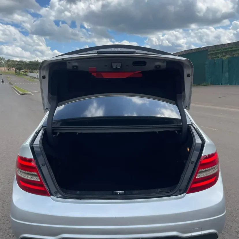 Mercedes Benz C200 c class DEAL ON OFFER QUICK SALE You Pay 30% Deposit Hire purchase installments HP UpTo 70% financing/finance NO CRB STATUS CHECK Trade in OK