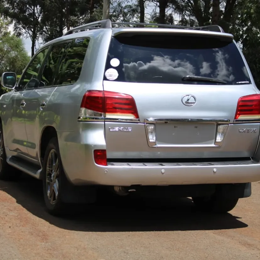 Lexus LX 570 On offer Deal! QUICK SALE lipa pole pole You Pay 30% Deposit Hire purchase installments HP UpTo 70% financing/finance NO CRB STATUS CHECK Trade in OK