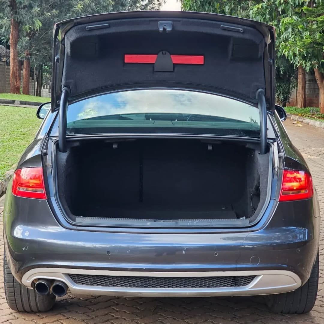 AUDI A-4 with SUNROOF fully loaded QUICK SALE DEAL ON OFFER You Pay 30% Deposit Hire purchase installments HP UpTo 70% financing/finance NO CRB STATUS CHECK Trade in OK