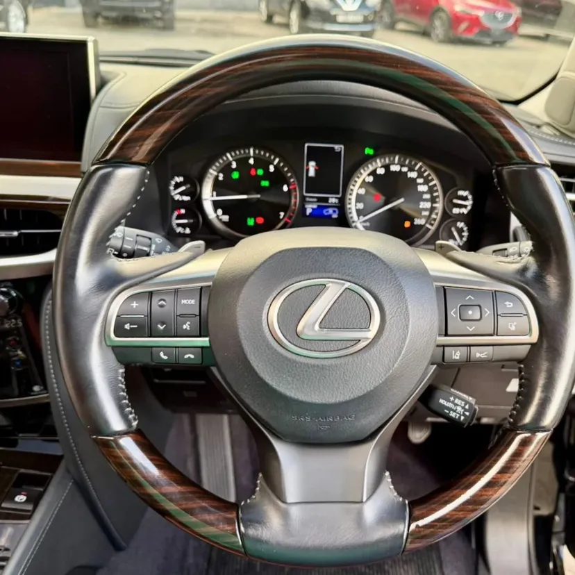 lexus lx 570 New Arrival 12.9M 😲 QUICK SALE Deal on offer You Pay 30% Deposit Hire purchase installments HP UpTo 70% financing/finance NO CRB STATUS CHECK Trade in OK