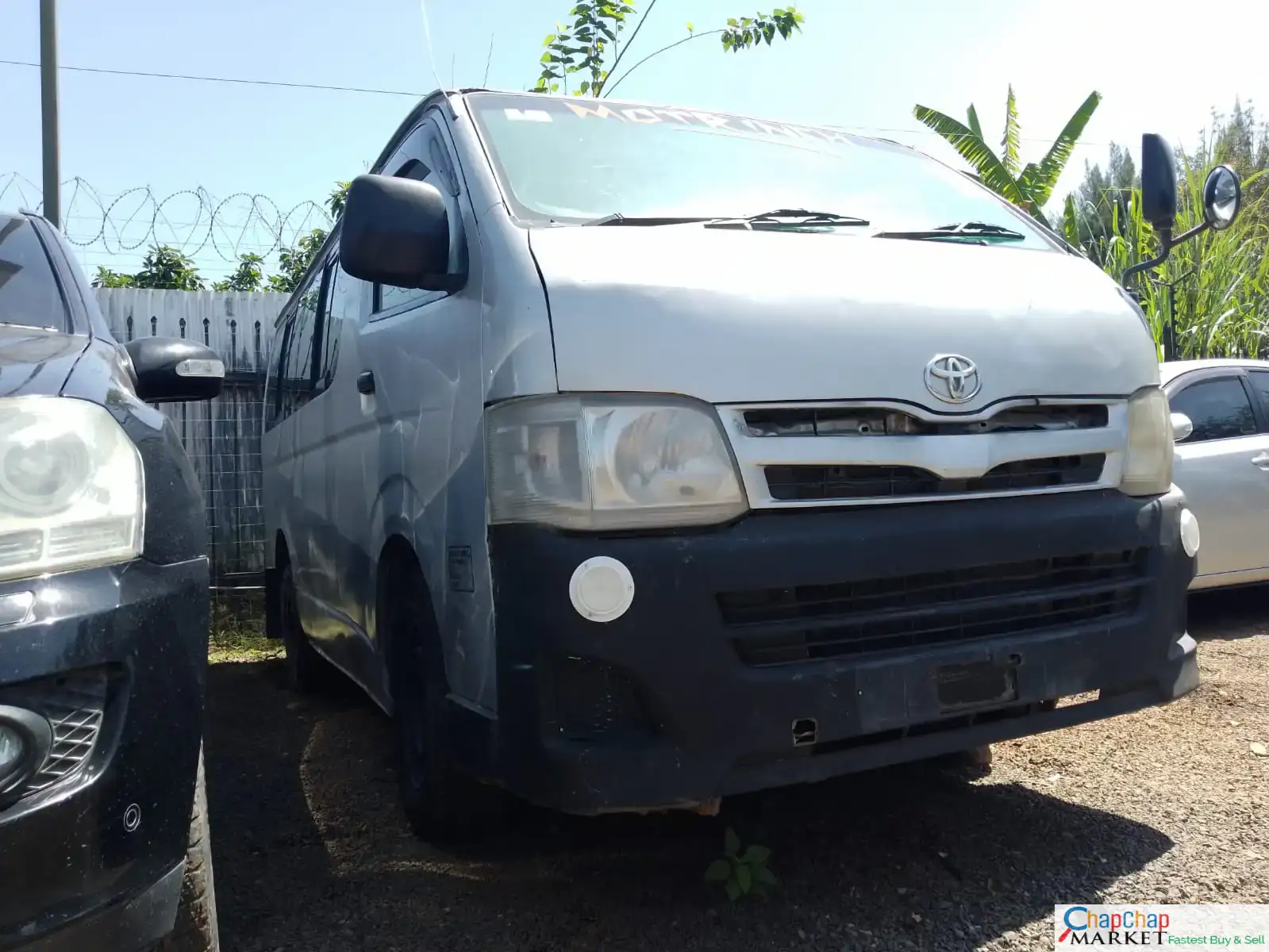 Toyota Hiace 7L 2014 Private 650K ONLY 😲 Petrol auto Lipa pole pole DEAL ON OFFER QUICK SALE You Pay 30% Deposit Hire purchase installments HP UpTo 70% financing/finance NO CRB STATUS CHECK Trade in OK