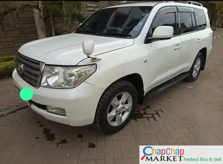 Toyota Landcruiser v8 2.8M 0NLY 😲 🔥 LC200 SERIES QUICK SALE  lipa pole pole DEAL on offer  You Pay 30% Deposit Hire purchase installments HP Car IMPORT 0% DEPOSIT. UpTo 70% financing/finance NO CRB