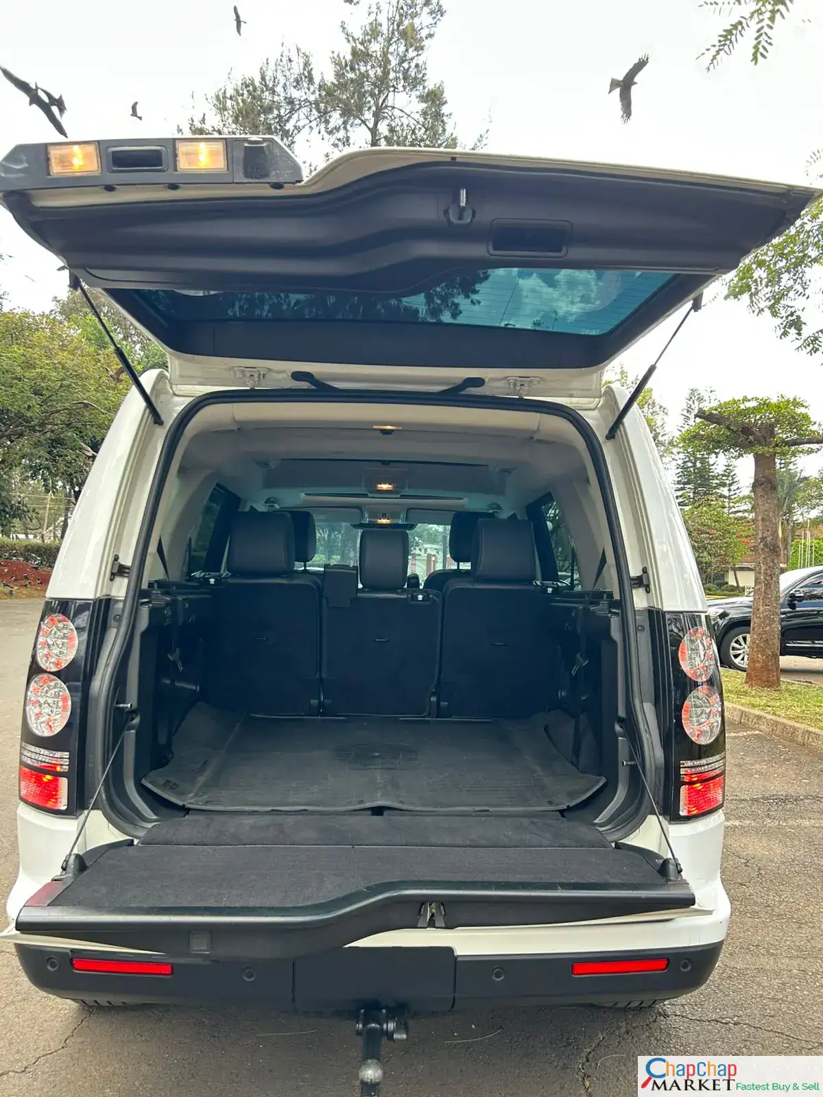 Land Rover Discovery 4 HSE Fully Loaded ASIAN OWNER 😲 🔥 lipa pole pole DEAL on offer QUICK SALE You Pay 30% Deposit Hire purchase installments HP Car IMPORT 0% DEPOSIT.